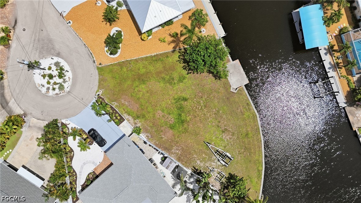 Waterfront Home for Sale in Matlacha Isles, photo 15