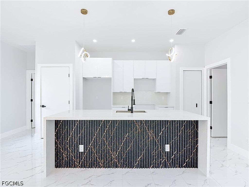 3 Bed SingleFamilyResidence for Sale in Lehigh Acres, photo 15