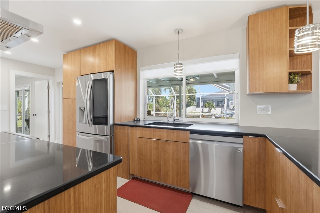 3 Bed Pool Home for Sale in Cape Coral, photo 15