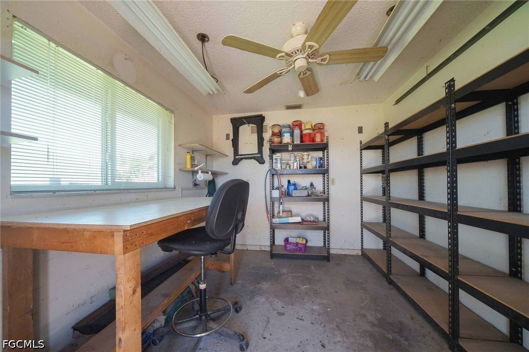 3 Bed SingleFamilyResidence for Sale in Cape Coral, photo 15
