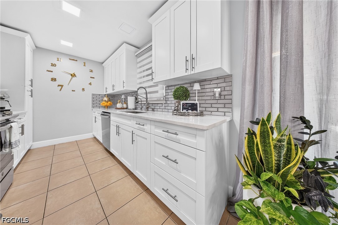 3 Bed Duplex for Sale in Cape Coral, photo 15