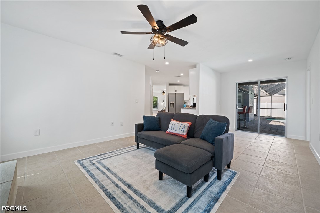 3 Bed Pool Home for Sale in Fort Myers, photo 15