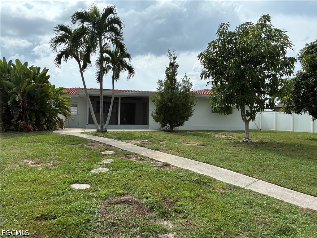 2 Bed Waterfront Home for Sale in Cape Coral, photo 15