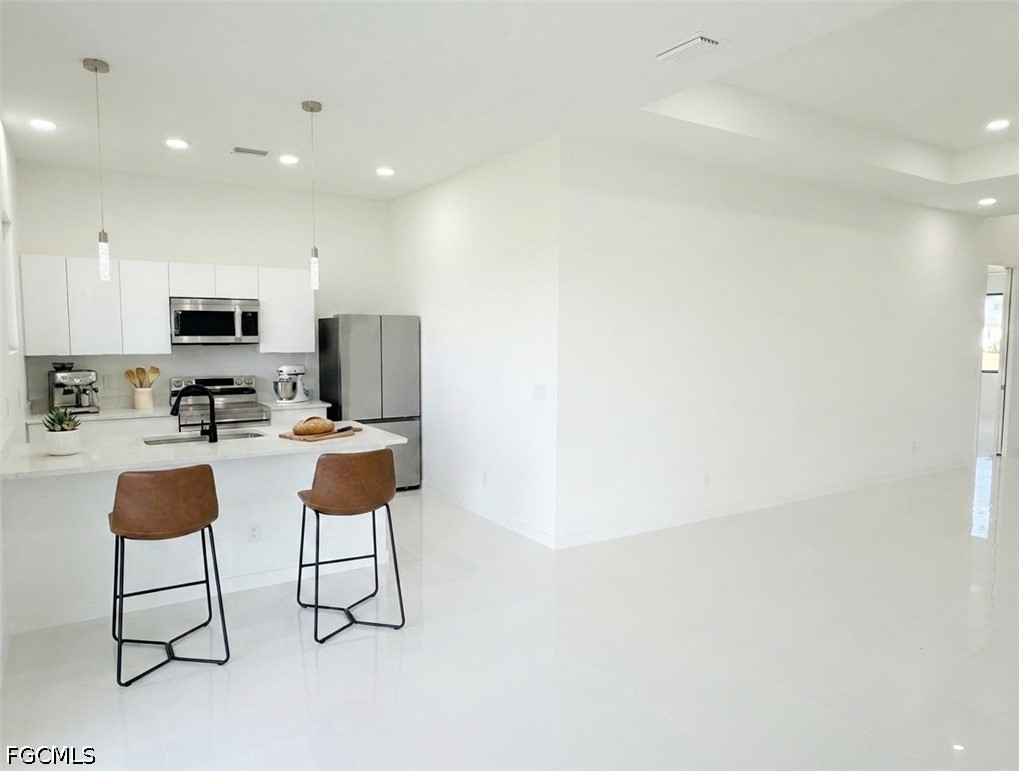 4 Bed SingleFamilyResidence for Sale in Cape Coral, photo 15