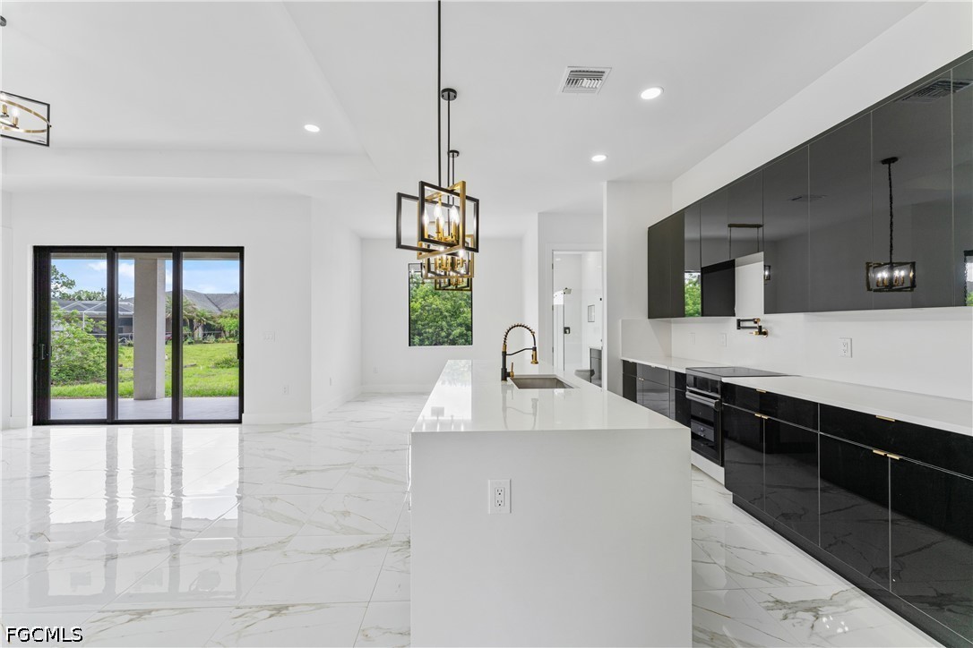 4 Bed SingleFamilyResidence for Sale in Lehigh Acres, photo 15