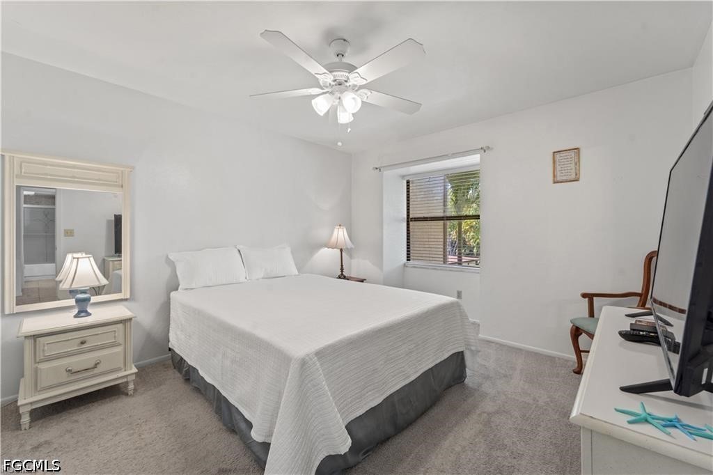 2 Bed Waterfront Home for Sale in Fort Myers, photo 15
