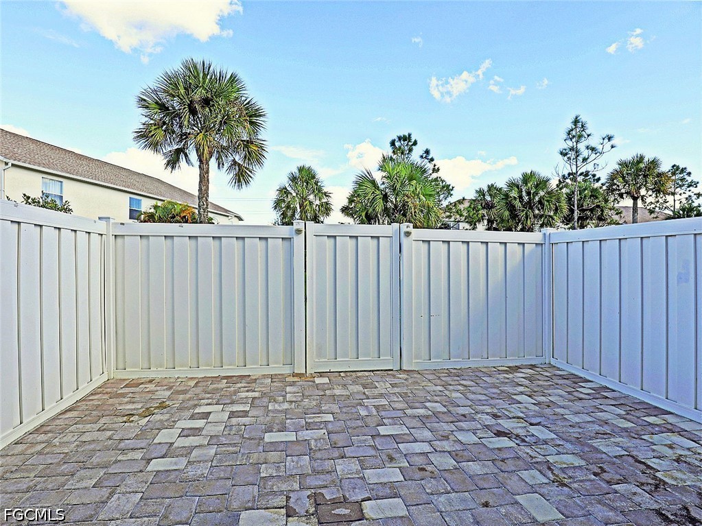 3 Bed Townhouse for Sale in Fort Myers, photo 15