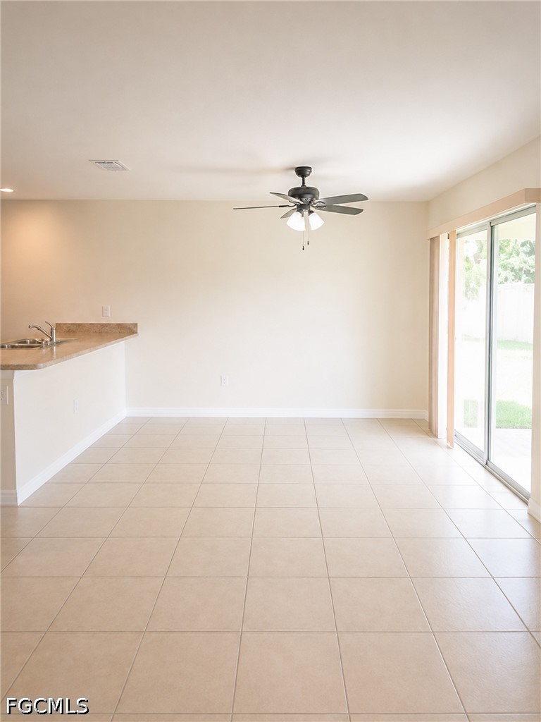 4 Bed SingleFamilyResidence for Sale in Cape Coral, photo 15