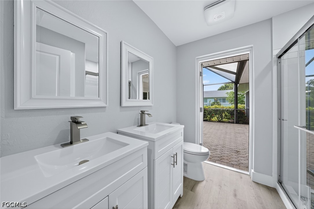 4 Bed Waterfront Home for Sale in Fort Myers, photo 15