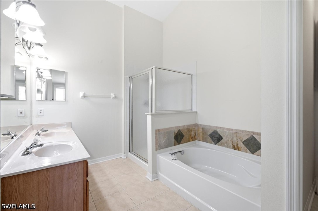 4 Bed Pool Home for Sale in Valencia Lakes, photo 15