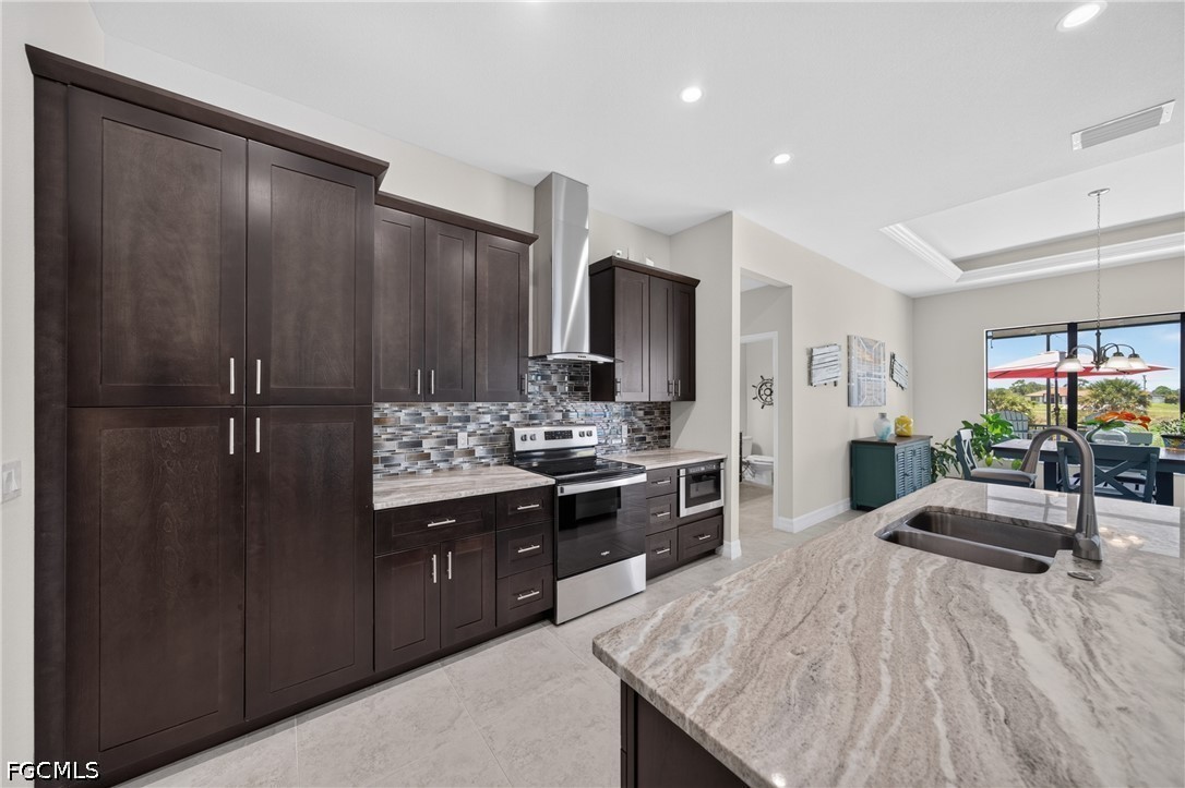3 Bed Pool Home for Sale in Cape Coral, photo 15