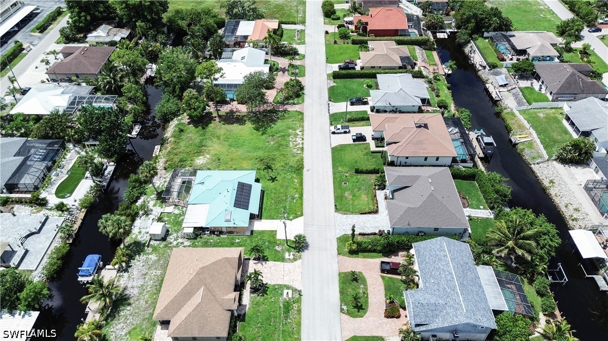 Waterfront Home for Sale in Pirates Cove, photo 15