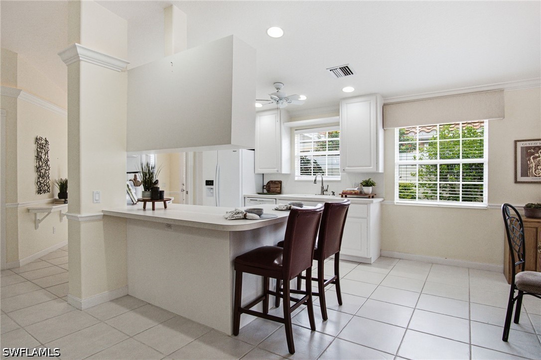 2 Bed Waterfront Home for Sale in Island Walk, photo 15