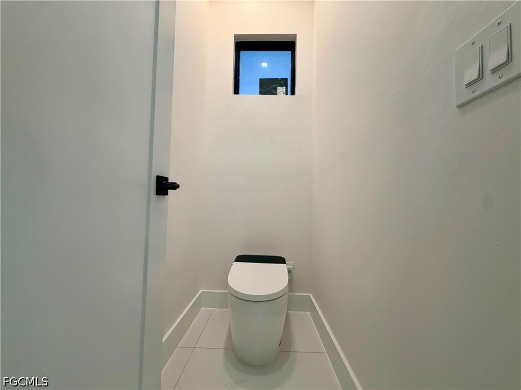 3 Bed SingleFamilyResidence for Sale in Lehigh Estates, photo 15
