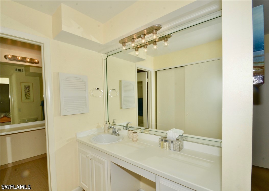 1 Bed Condominium for Sale in Venetian Bayview, photo 15