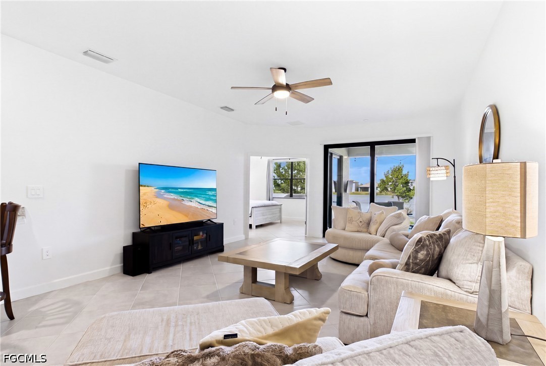 2 Bed Waterfront Home for Sale in Timber Creek, photo 15