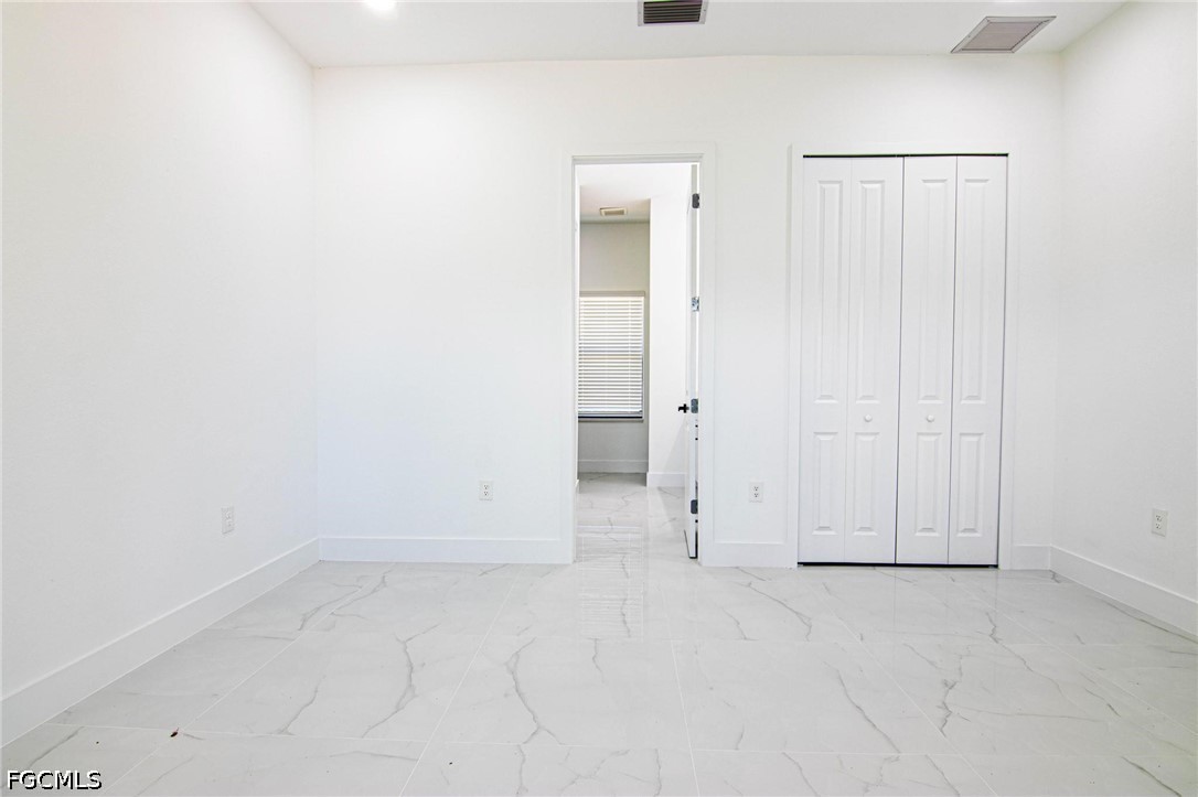4 Bed SingleFamilyResidence for Sale in Lehigh Acres, photo 15