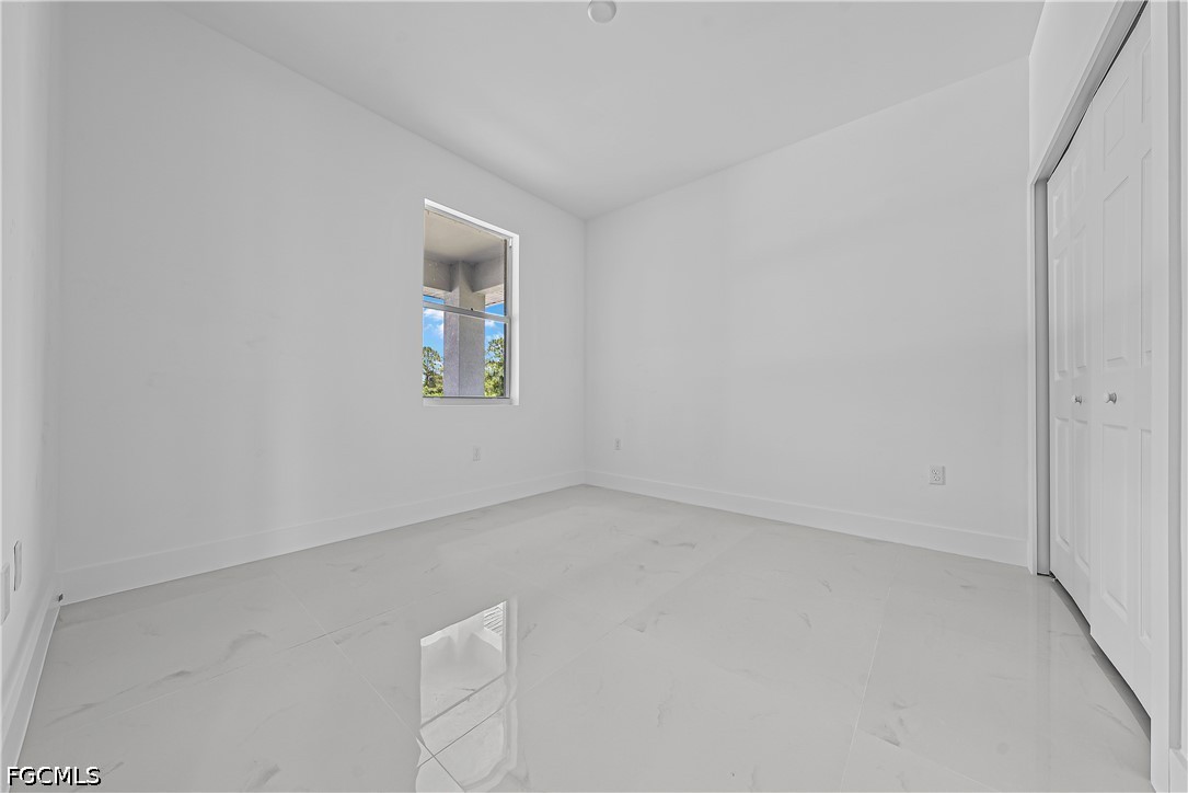 3 Bed SingleFamilyResidence for Sale in Lehigh Acres, photo 15