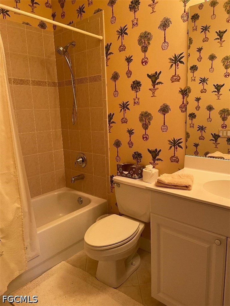2 Bed Condominium for Sale in Crown Colony, photo 15