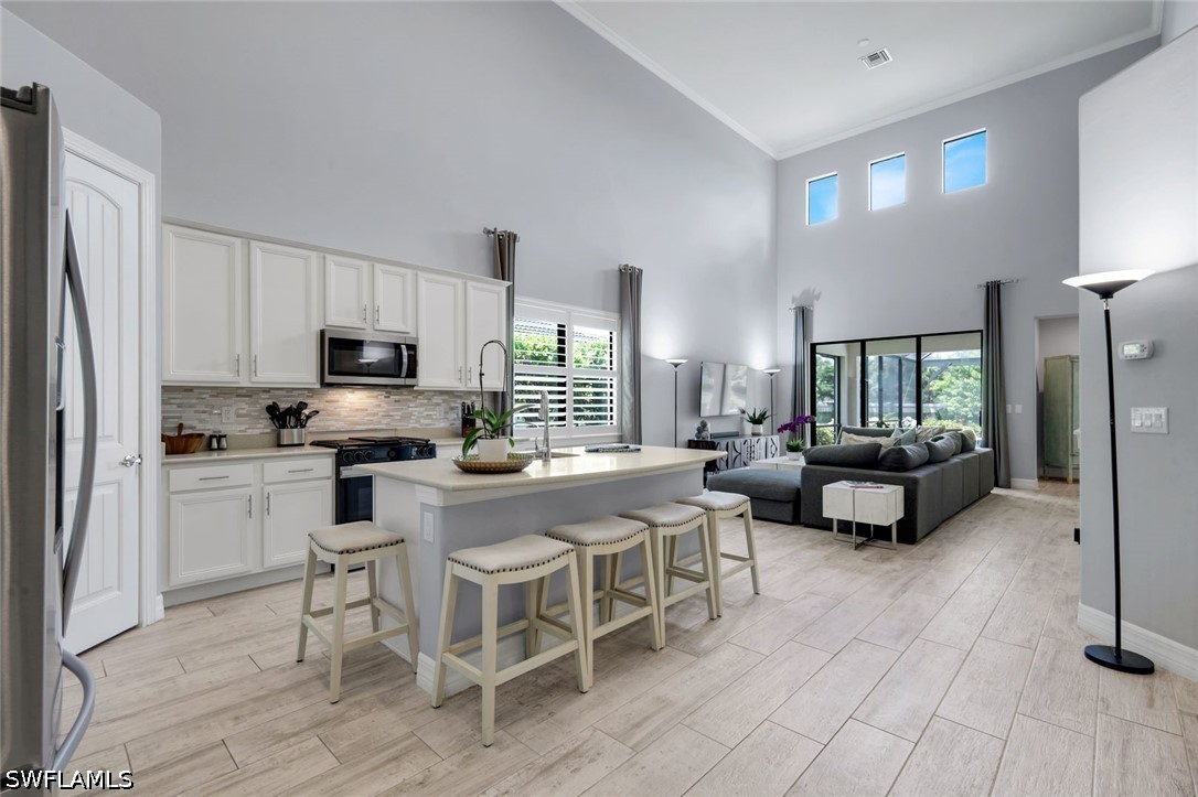 5 Bed Pool Home for Sale in Avery Square, photo 15