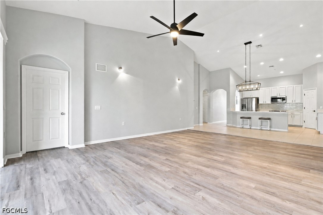 2 Bed Condominium for Sale in Calusa Palms, photo 15