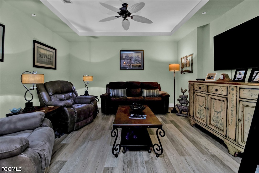 3 Bed Pool Home for Sale in Esplanade, photo 15