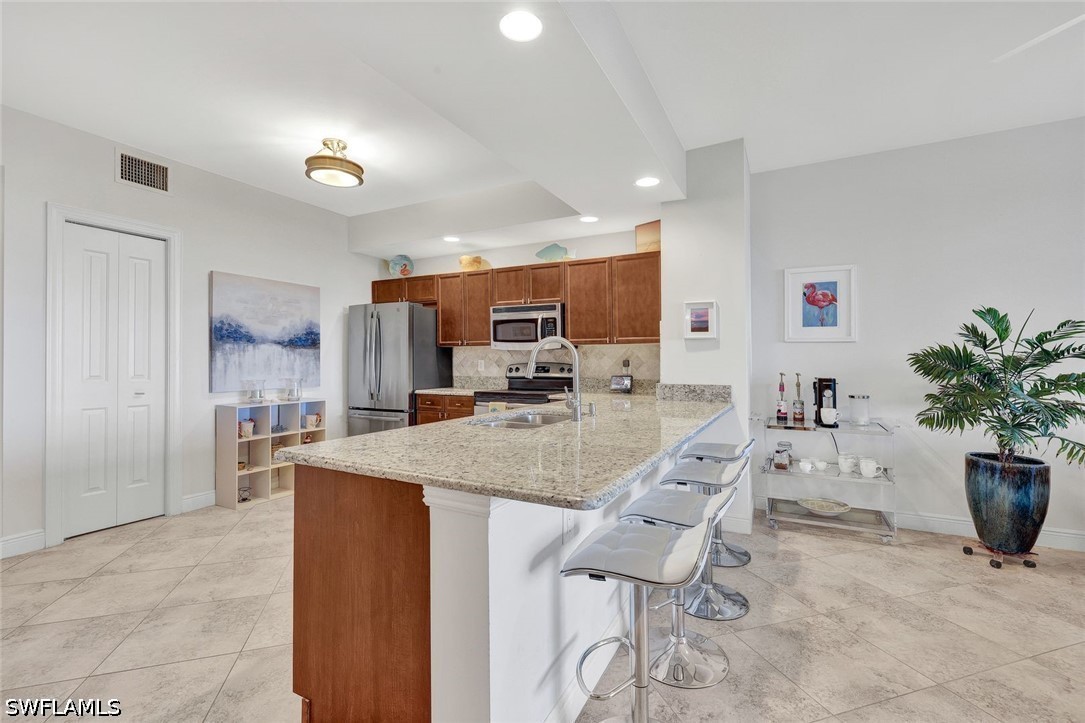 3 Bed Waterfront Home for Sale in The Carlysle, photo 15