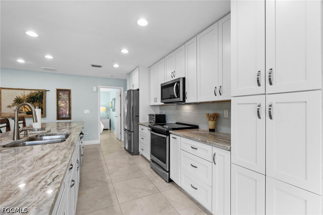 3 Bed Waterfront Home for Sale in St James City, photo 15