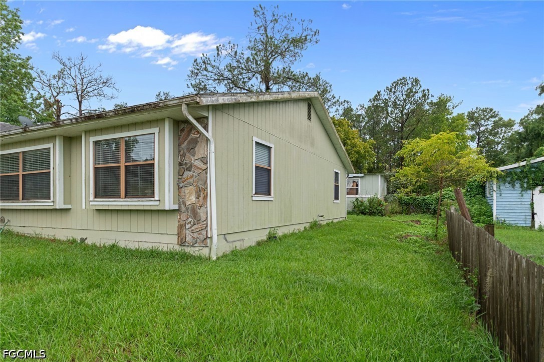3 Bed SingleFamilyResidence for Sale in Acreage, photo 15