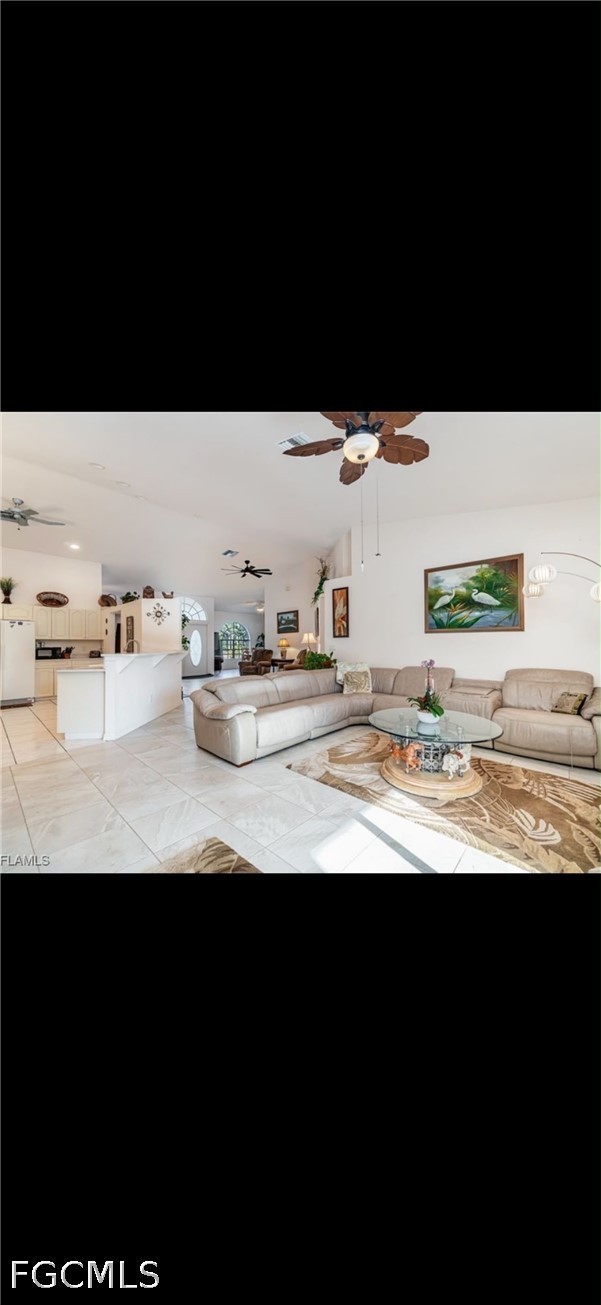 3 Bed SingleFamilyResidence for Sale in Fort Myers, photo 15