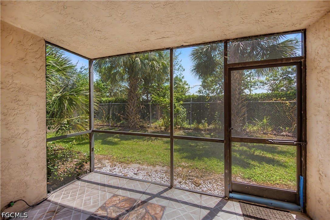2 Bed Condominium for Sale in Fort Myers, photo 15