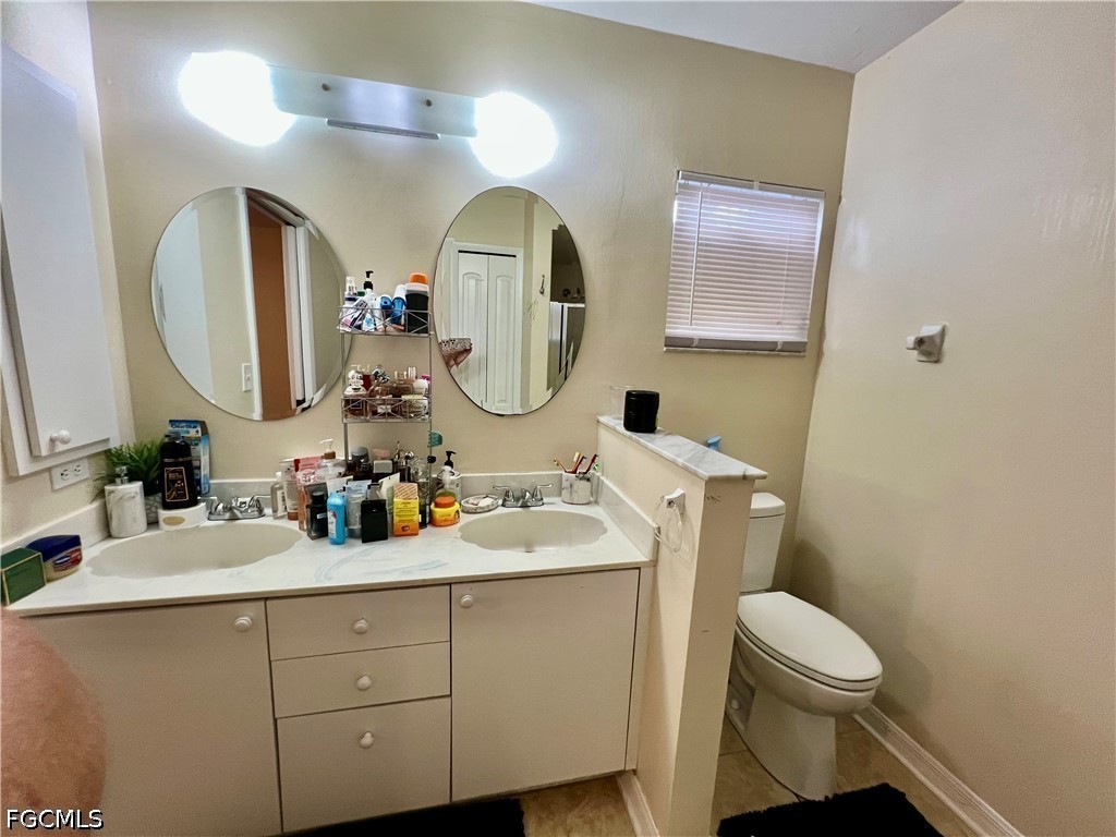 3 Bed SingleFamilyResidence for Sale in Cape Coral, photo 15