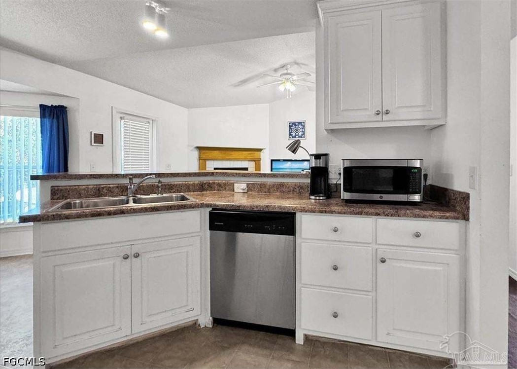 3 Bed SingleFamilyResidence for Sale in Acreage, photo 15