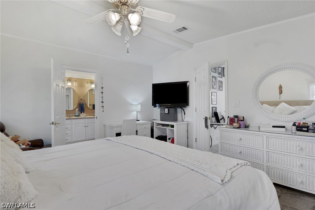 2 Bed SingleFamilyResidence for Sale in Naples, photo 15