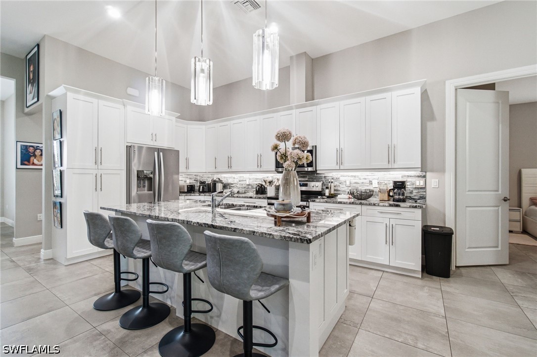 4 Bed SingleFamilyResidence for Sale in Naples, photo 15