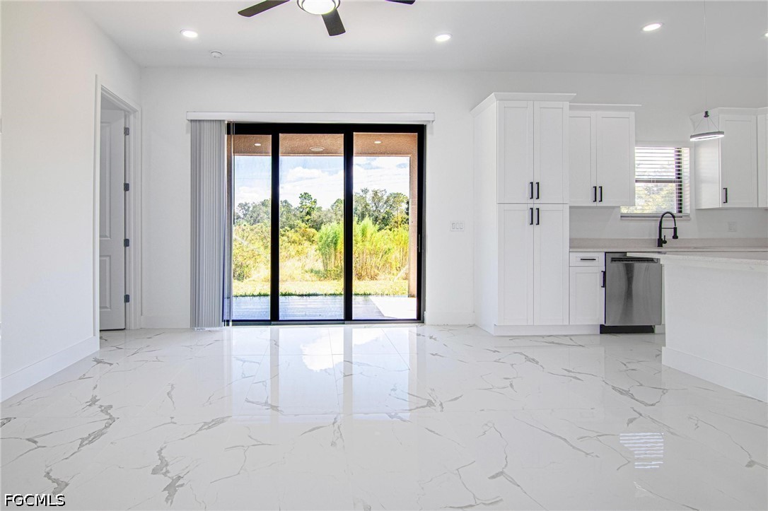 4 Bed SingleFamilyResidence for Sale in Lehigh Acres, photo 15