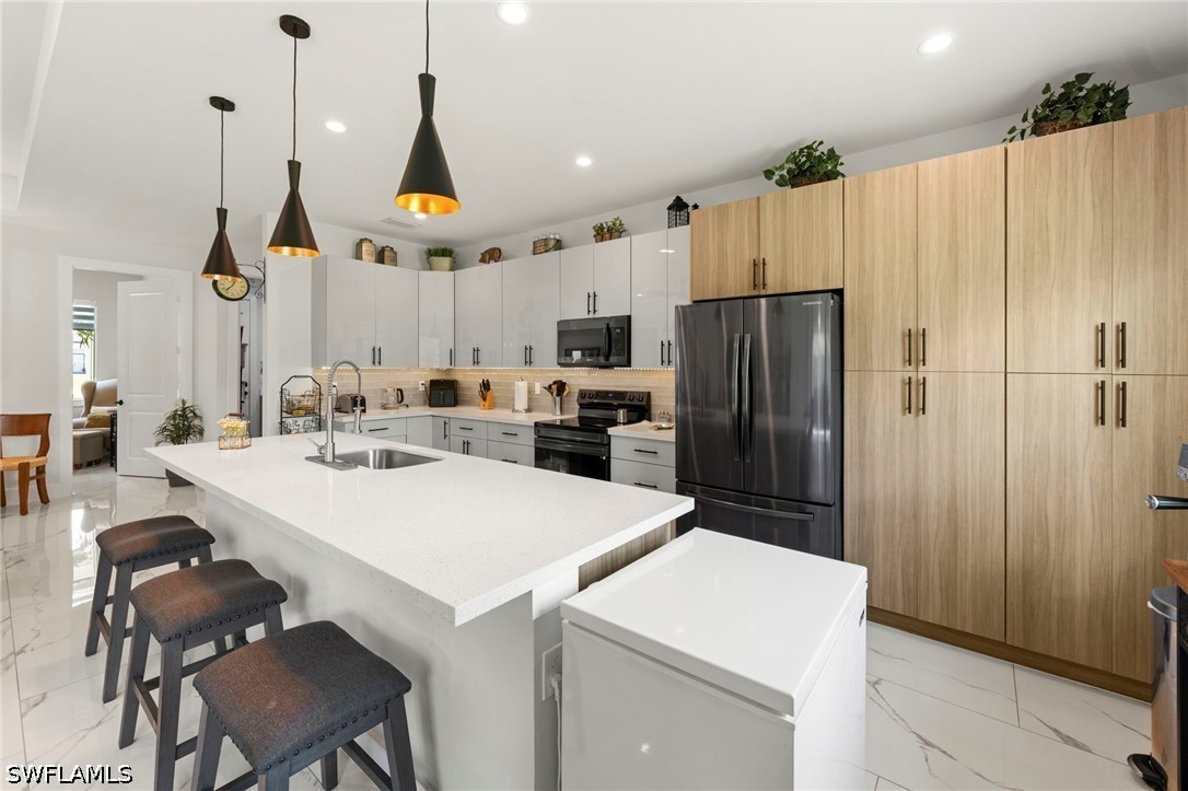 3 Bed SingleFamilyResidence for Sale in Naples, photo 15