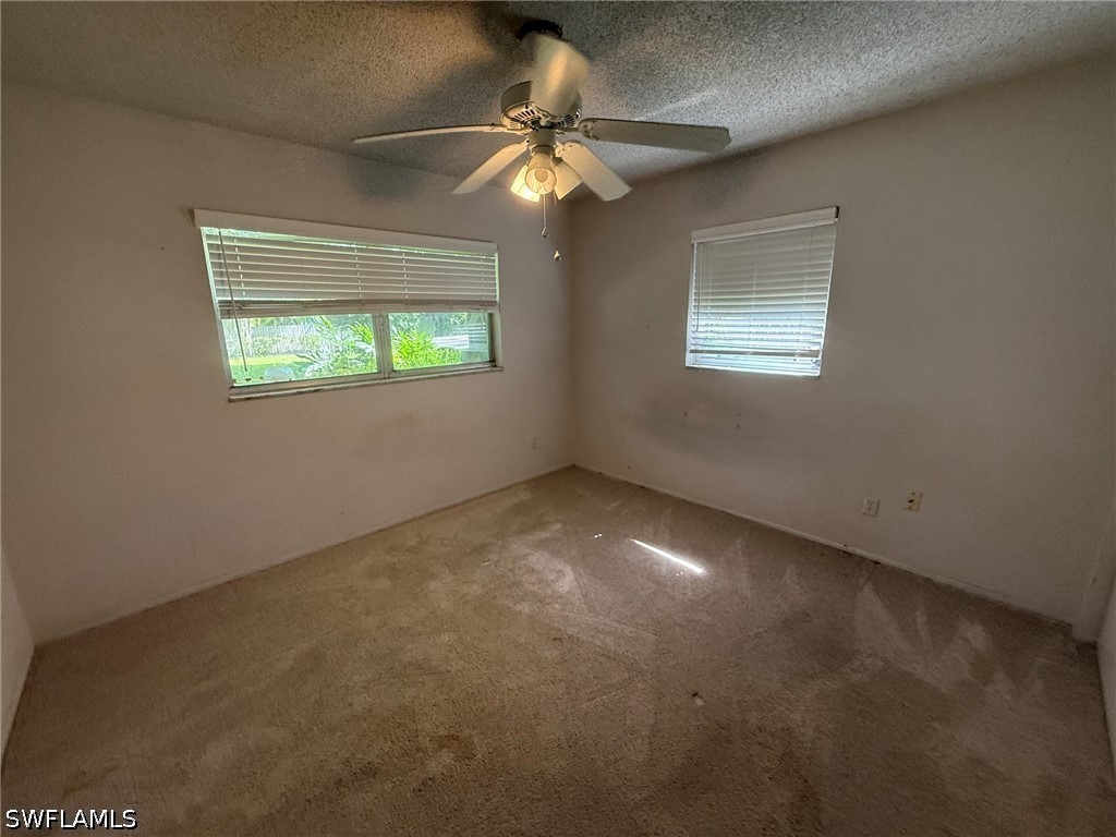 4 Bed SingleFamilyResidence for Sale in Fort Myers, photo 15
