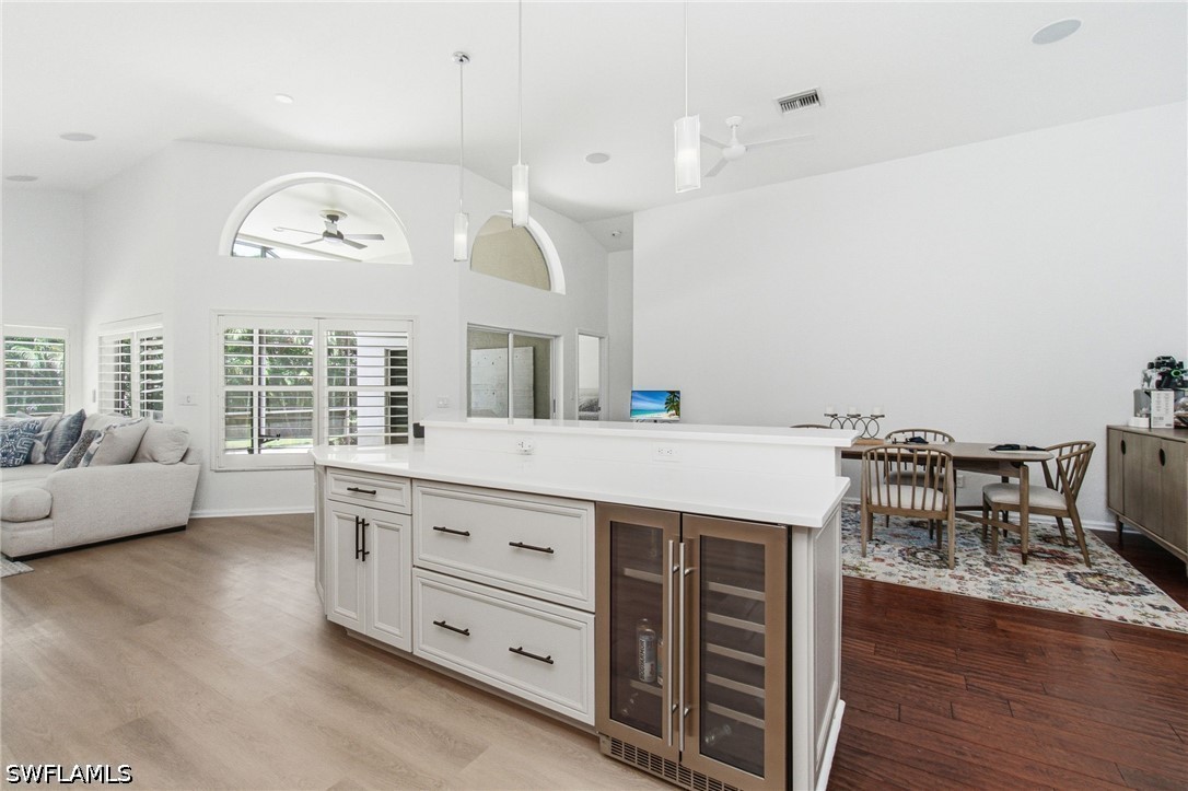 4 Bed SingleFamilyResidence for Sale in Naples, photo 15