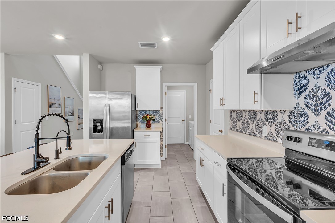 4 Bed Waterfront Home for Sale in Punta Gorda, photo 15