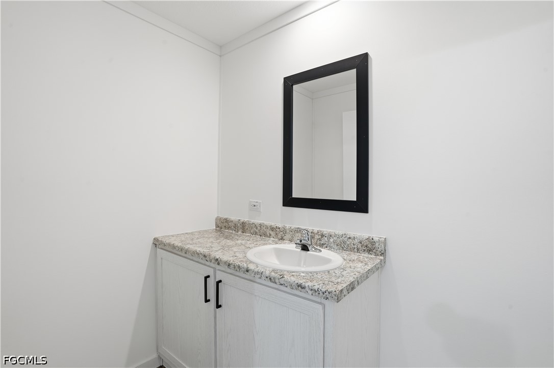 3 Bed ManufacturedHome for Sale in Fort Myers, photo 15