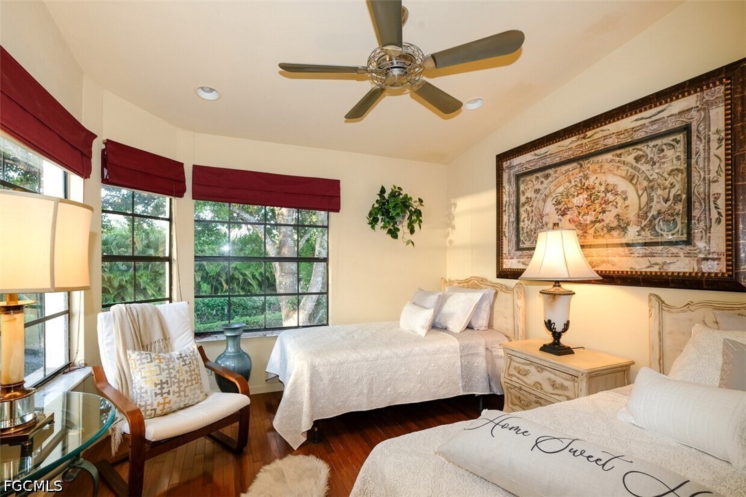 8 Bed Pool Home for Sale in Kings Lake, photo 15