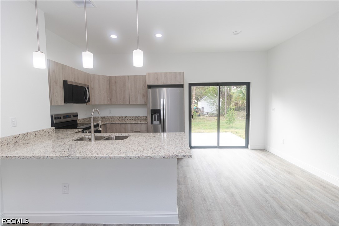 3 Bed SingleFamilyResidence for Sale in Port Labelle, photo 15