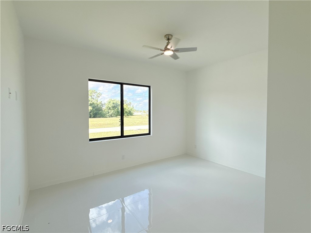 4 Bed SingleFamilyResidence for Sale in Cape Coral, photo 15