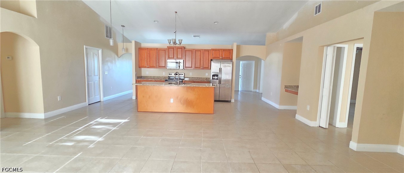3 Bed SingleFamilyResidence for Sale in Cape Coral, photo 15
