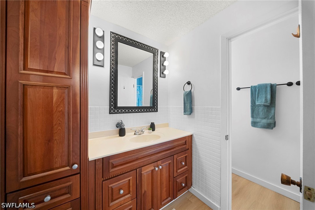 2 Bed Waterfront Home for Sale in Bonita Springs, photo 15
