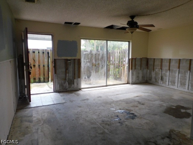 2 Bed Condominium for Sale in Palm Frond Condo, photo 15