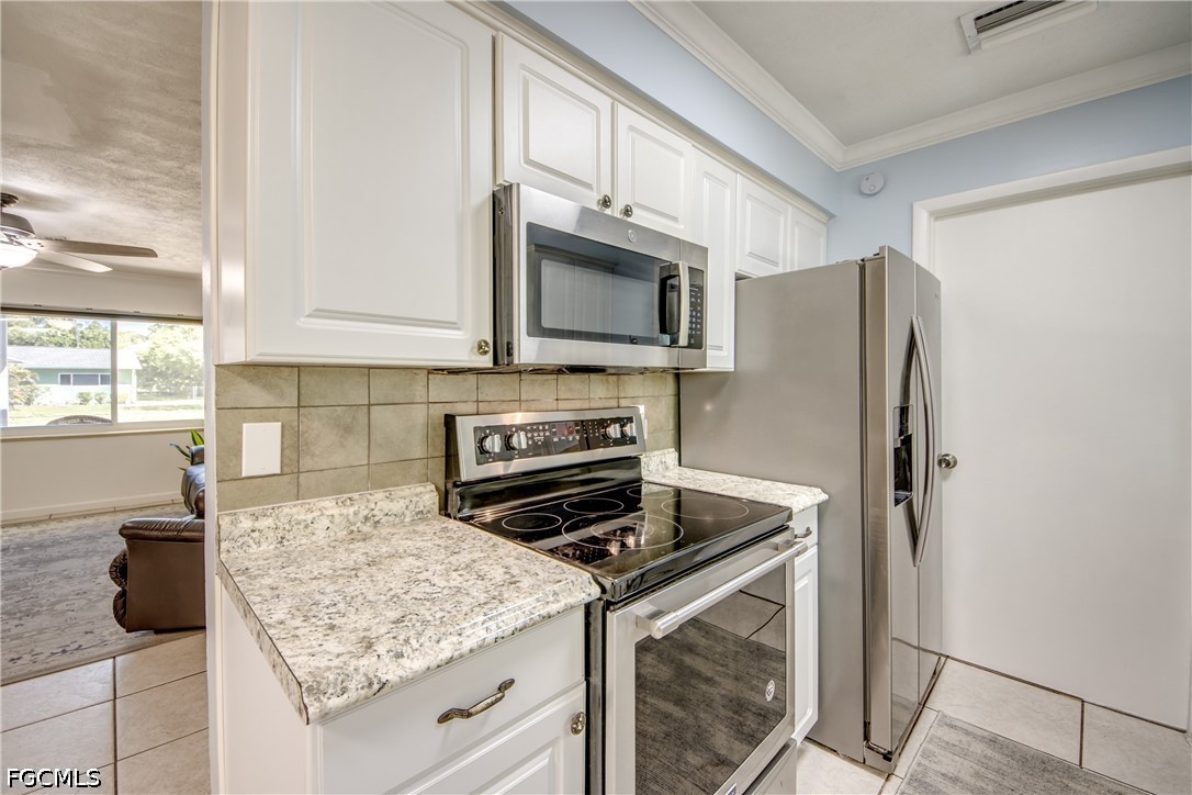 3 Bed SingleFamilyResidence for Sale in Naples, photo 15