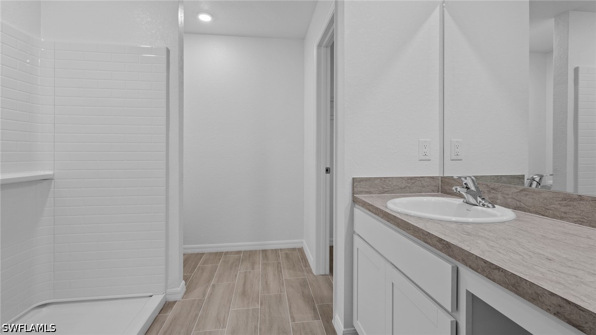 4 Bed SingleFamilyResidence for Sale in Cape Coral, photo 15