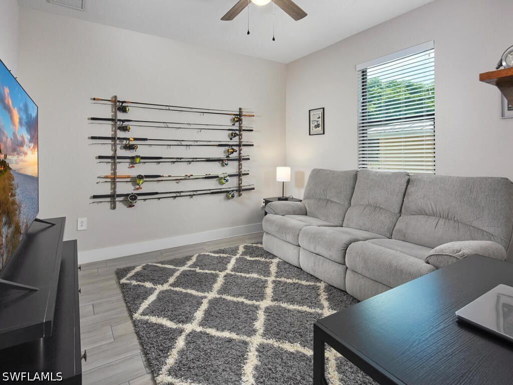 4 Bed SingleFamilyResidence for Sale in El Dorado Acres, photo 15